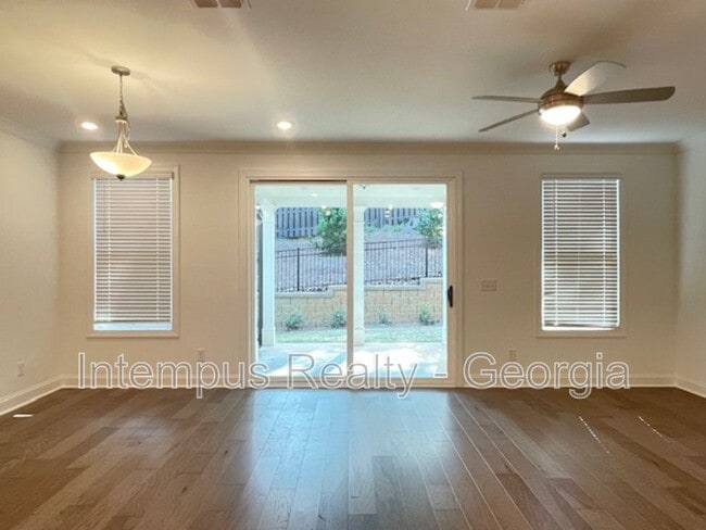 Building Photo - 5234 Riden Ct