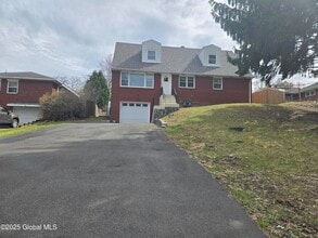 Building Photo - 86 Hackett Blvd