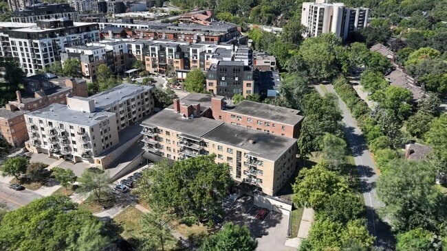  - 2920 Dean Parkway Apartments