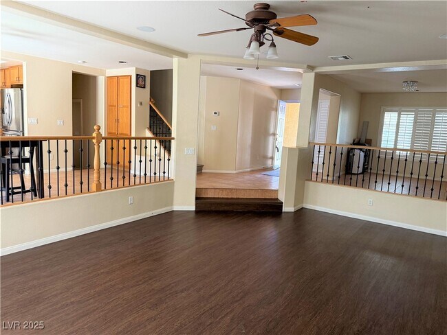 Foto del edificio - 10780 Glacier Rapids Ct