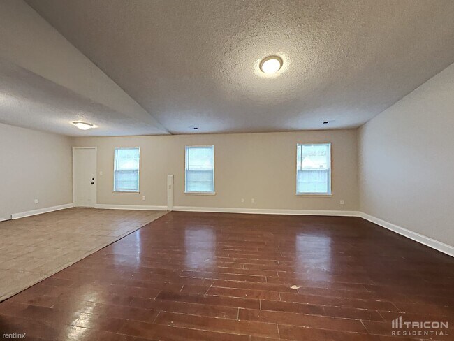 Building Photo - 1312 Lindsey Ln