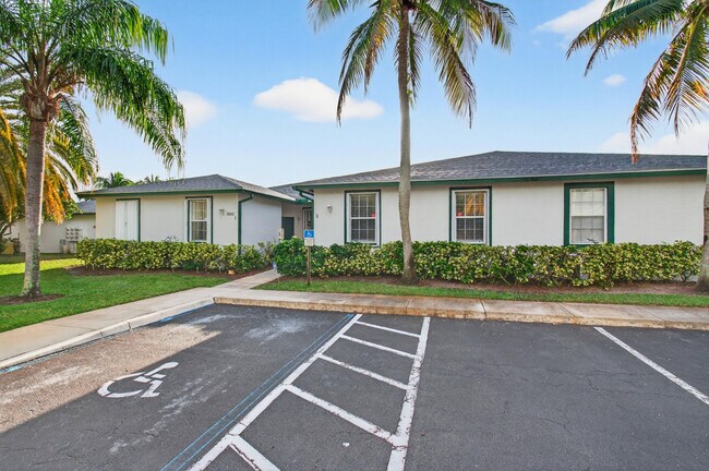 Building Photo - 3162 Via Poinciana