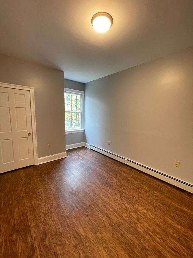 Foto del edificio - 41 Dubois St