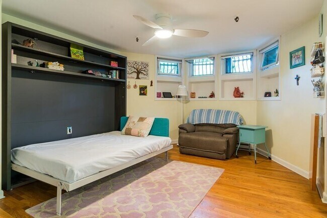 Foto del edificio - 857 Beacon St