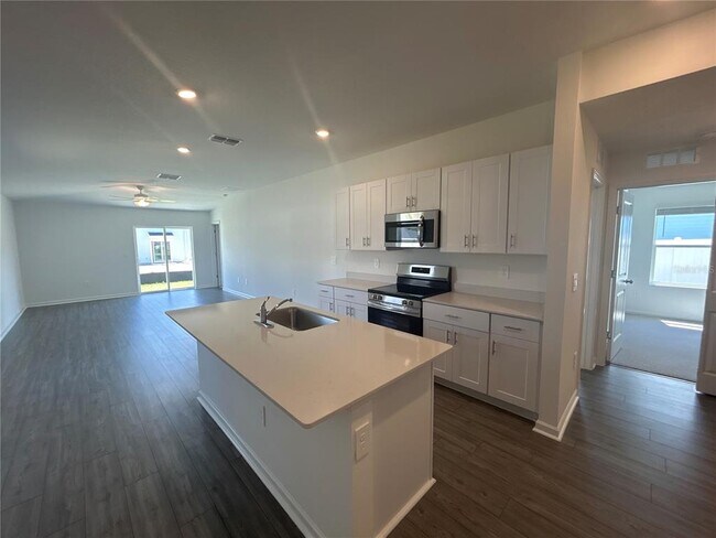 Foto del edificio - 3098 NE 38th St