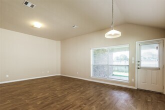 Building Photo - 11922 Brightwood Dr