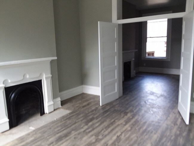 Building Photo - 820-822 Spring Garden Drive - 822 1