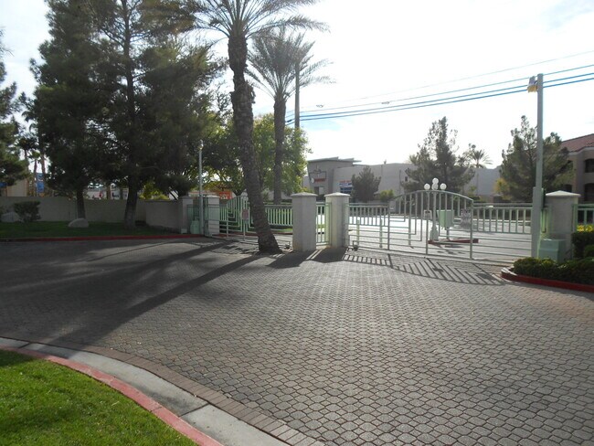 Building Photo - Gated Community - 1 Car Detached Garage 12...