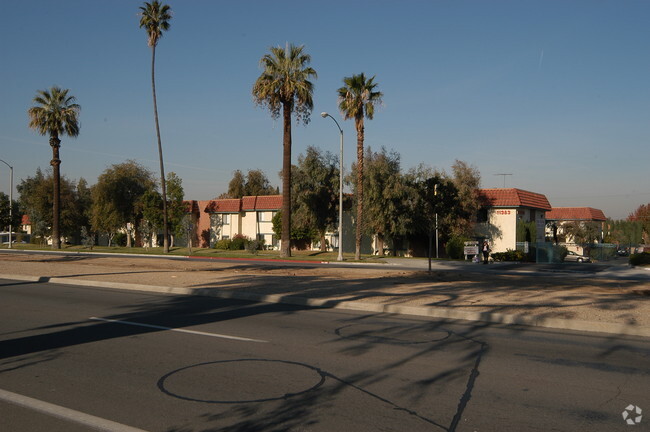 Foto del edificio - Magnolia Apartments
