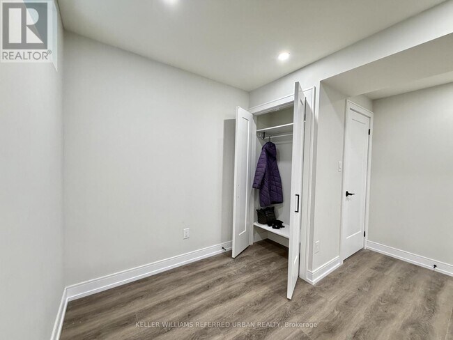 Photo du bâtiment - 63 Wallington Ave