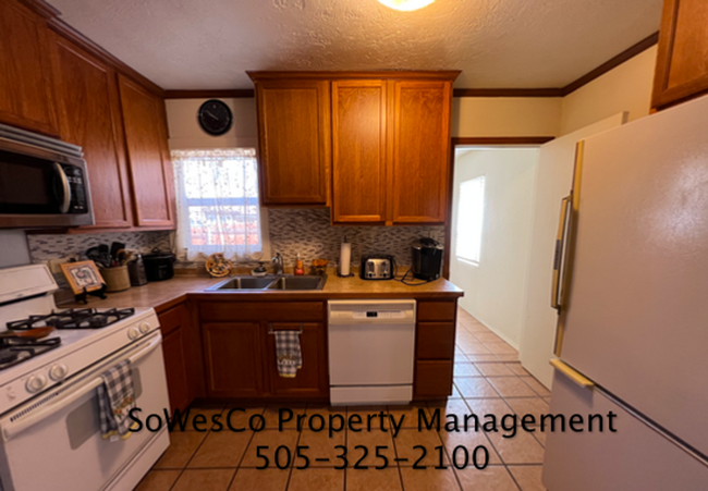 Foto del edificio - Beautiful 2 Bedroom 2 Bath Home