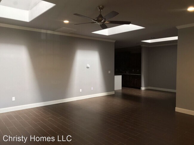 Foto del edificio - 3 br, 2 bath House - 7410 Mosely St