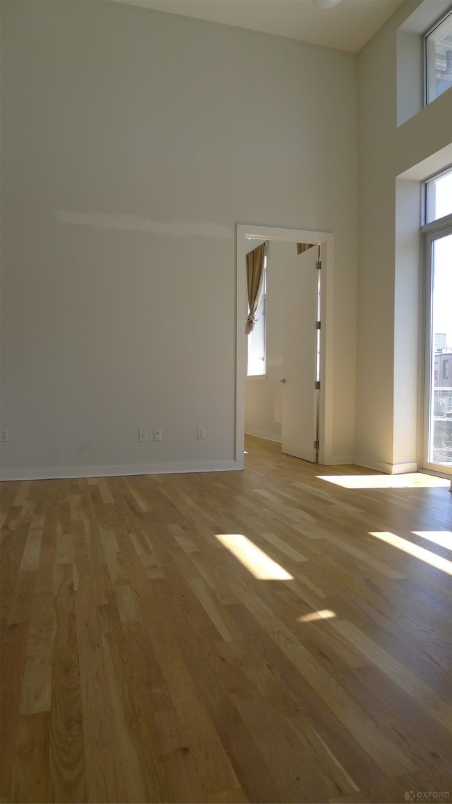 Building Photo - 7113 60th Ln