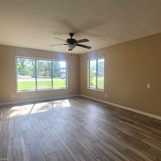 Foto del edificio - 3 br, 2 bath House - 6811 N Venoy Rd