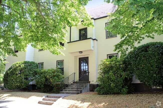 Building Photo - 2310 SE 22nd Ave