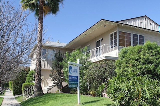 Foto principal - 255 S Church Ln