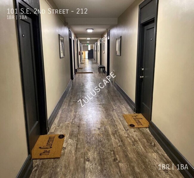 Foto del edificio - 101 SE 2nd St