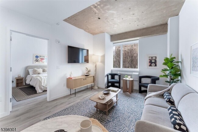 Foto del edificio - 10 Commerce Ct