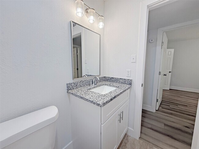 Foto del edificio - 1016 E Walker St