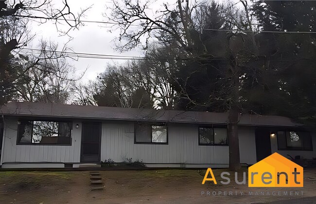 Foto del edificio - Fully Remodeled Duplex Available Soon!