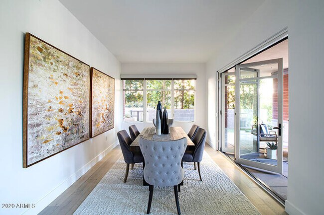 Building Photo - 6166 N Scottsdale Rd