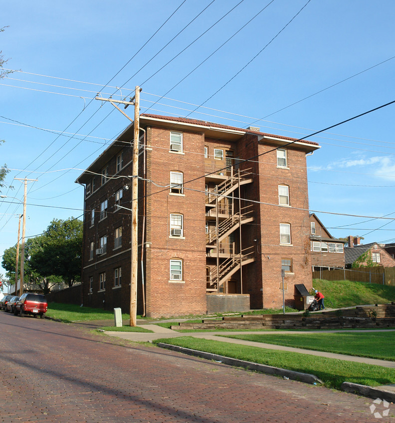 Building Photo - Stratford Apt's