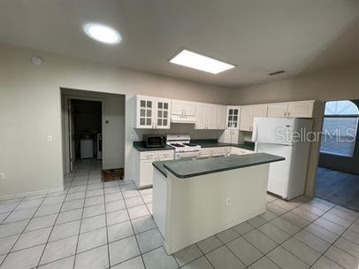Building Photo - 4508 NW 37th Terrace