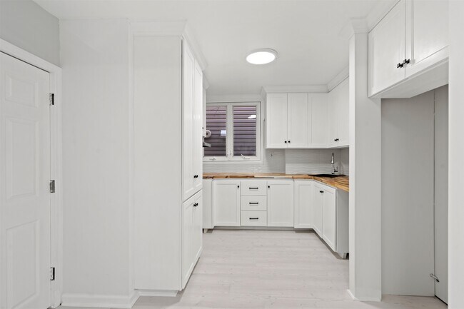 Foto del edificio - 173-175-175 Lembeck Ave