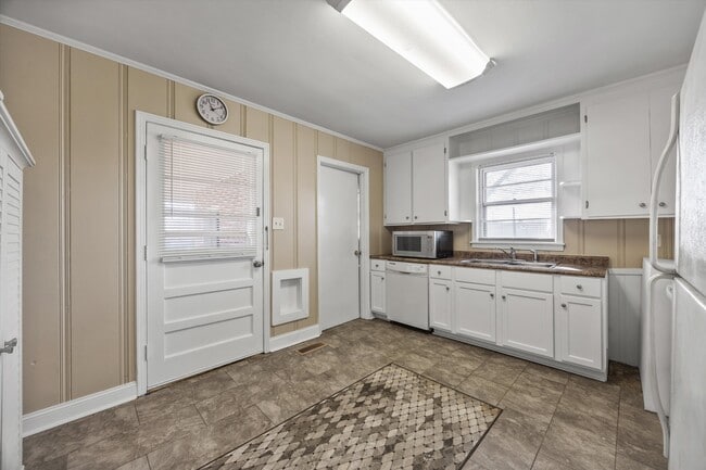 Foto del edificio - 1202 Fern St