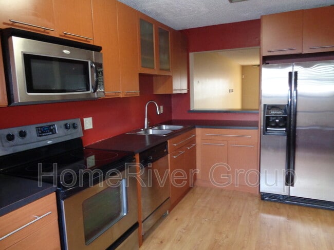 Building Photo - 1384 NW 97th Ter