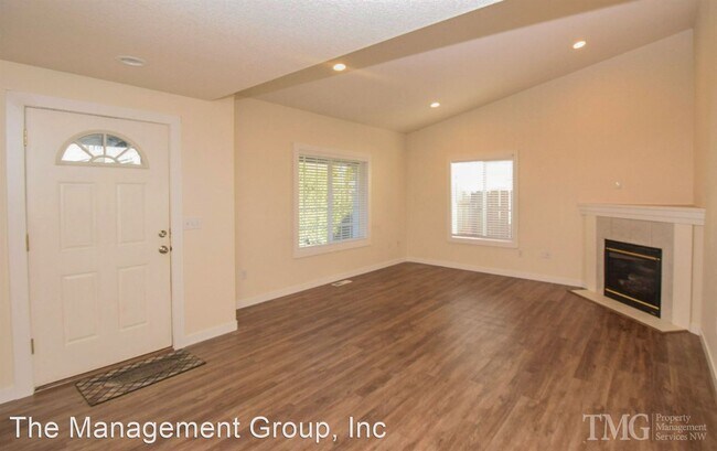 Foto del edificio - 3 br, 2 bath House - 9901 NE 116th Court
