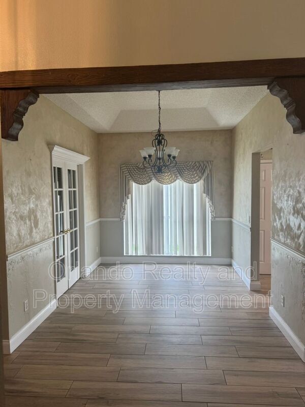 Building Photo - 2814 River Ridge Dr