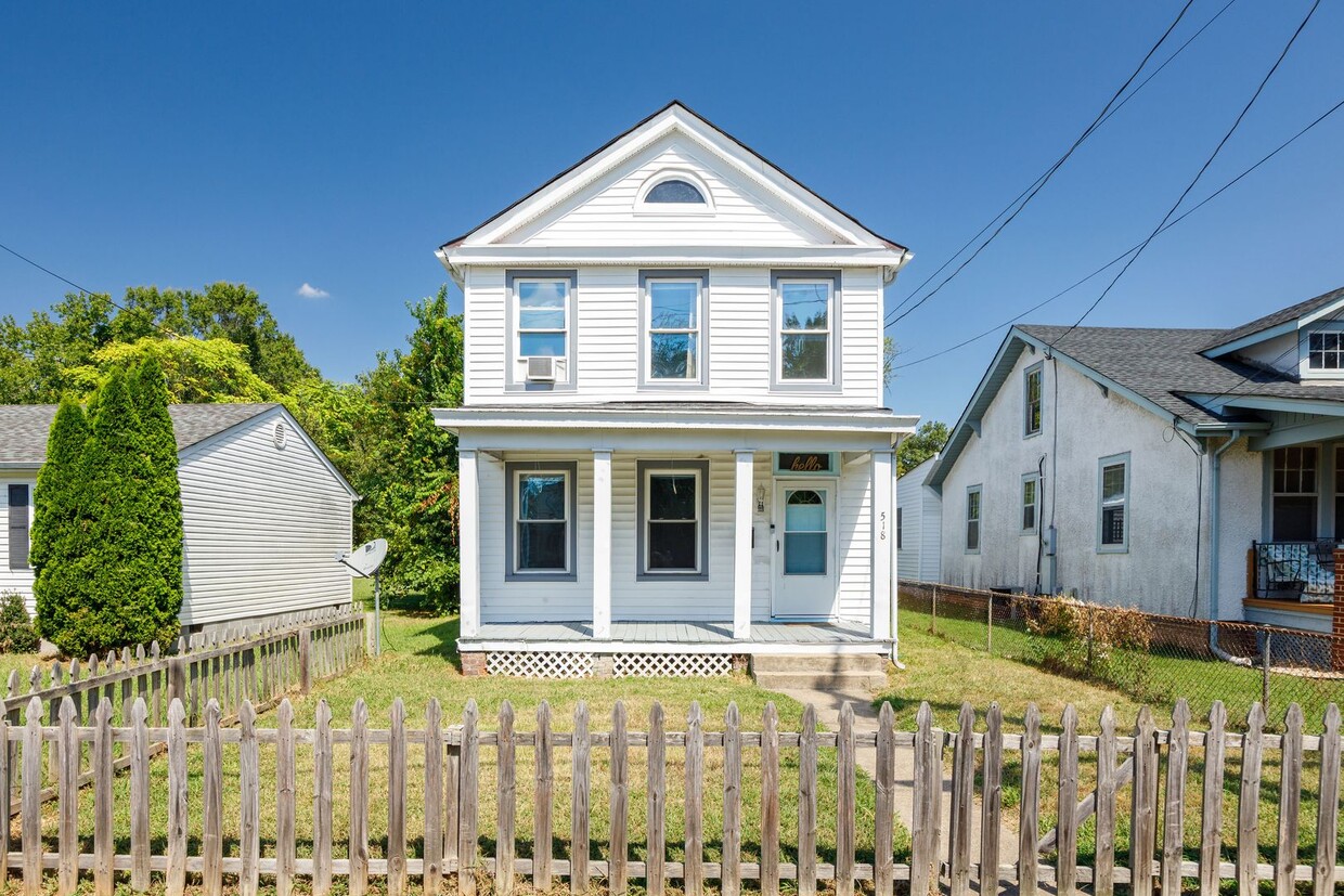 Primary Photo - PRICE DROP on 3 Bedroom/1.5 Bath Northside...