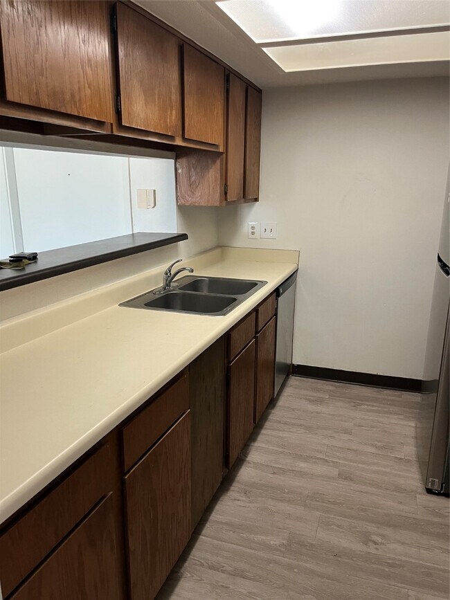 Foto del edificio - 2820 S Bartell Dr