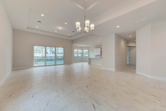 Foto del edificio - 9300 Crestview Cir