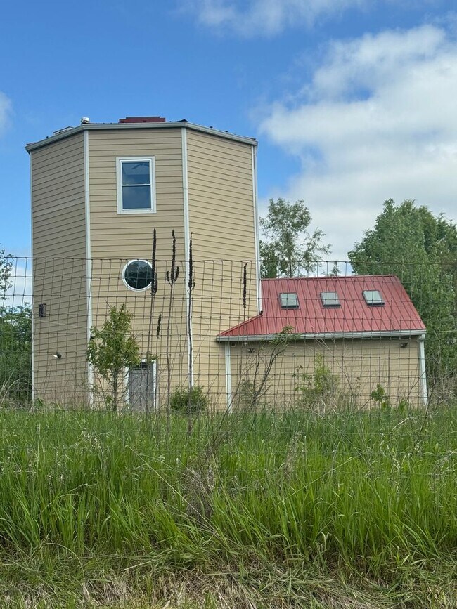 Foto del edificio - 2 Bed 1 Bath home in the country