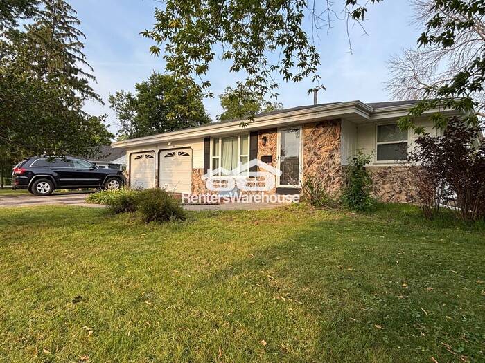 Primary Photo - Available now is a bold vibrant 3 bed 2 ba...
