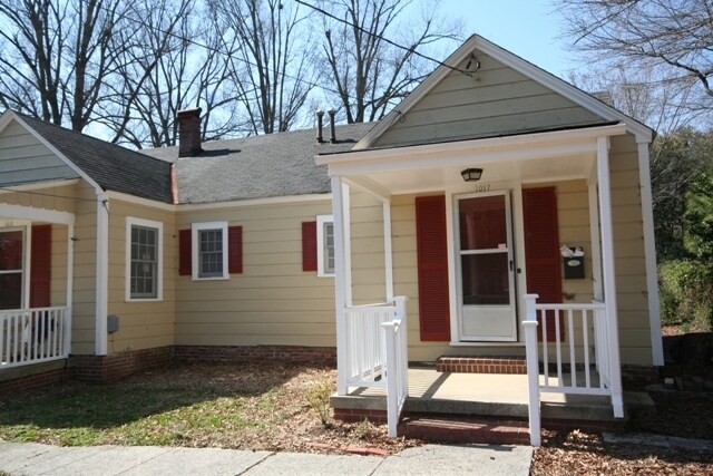 Adorable Duplex Near 9th St! - Adorable Duplex Near 9th St!