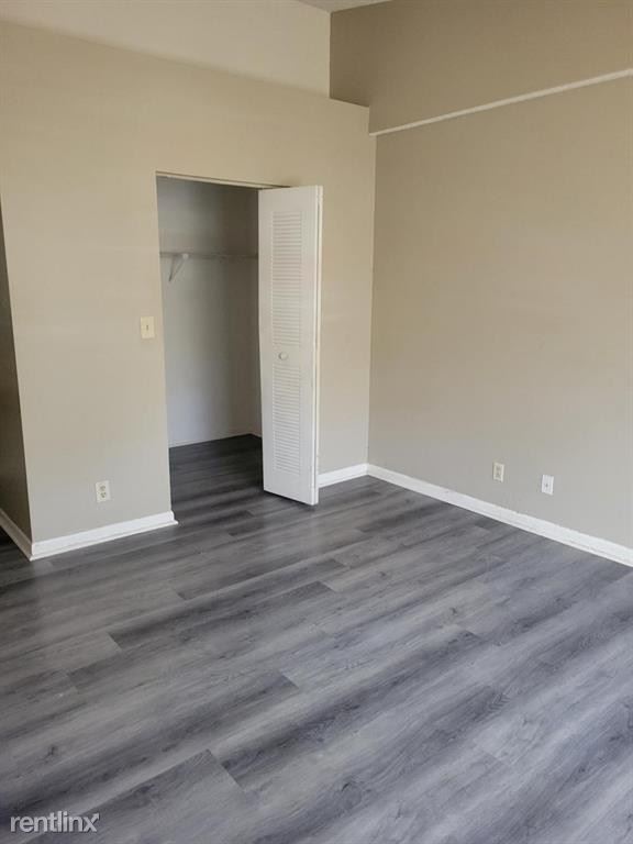 Building Photo - 2 br, 1 bath House - 931 Lyons Rd # 206