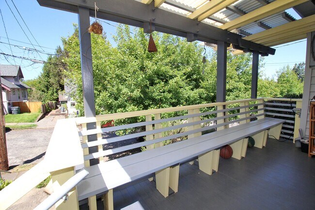 Foto del edificio - The Perfect Richmond 4 Bed/w Bath Bungalow...