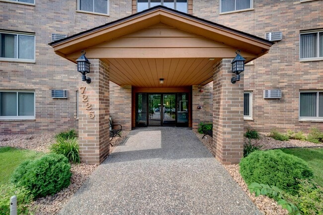 Building Photo - Hemlock Pines