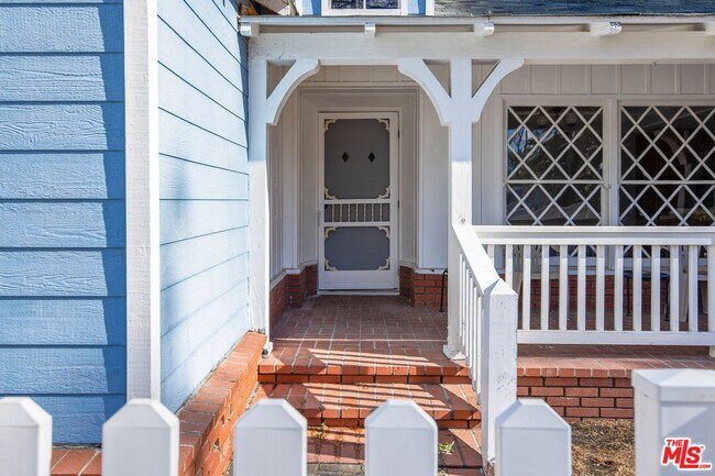 Building Photo - 6738 Shoup Ave