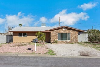 Building Photo - 11 California