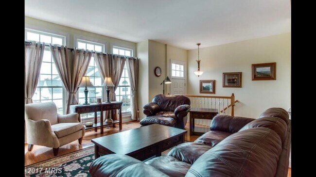 Building Photo - 6818 Witton Cir