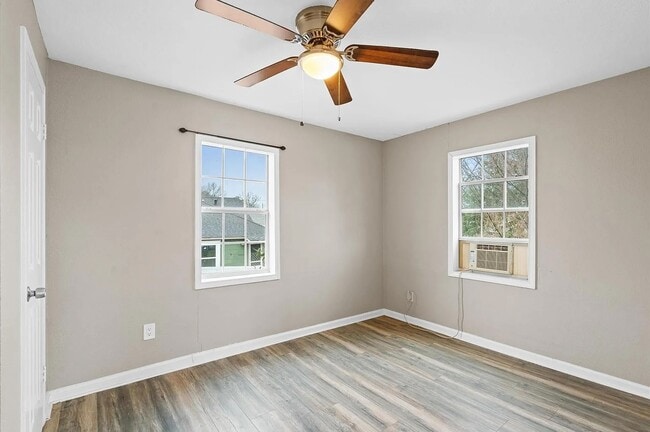 Building Photo - 5244 Leeland St