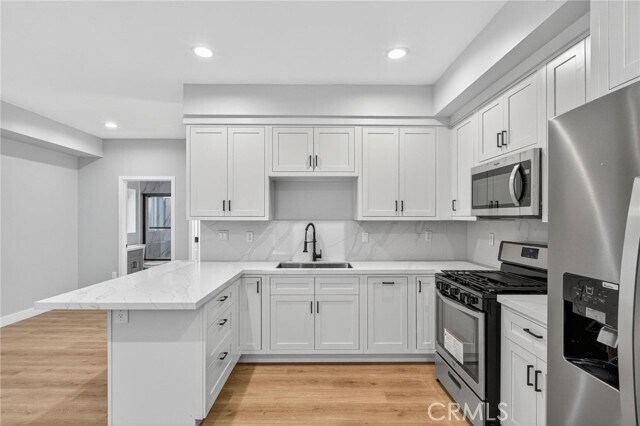 Foto del edificio - 14734 Gilmore St