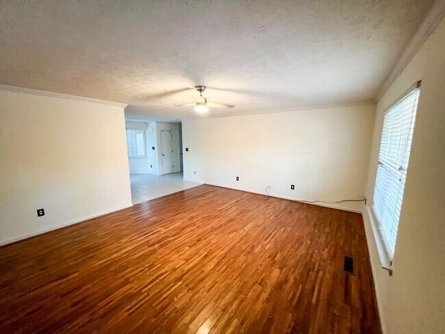 Foto del edificio - ? Beautiful 3 Bedroom, 2 Bath Home in Southside, AL! ?