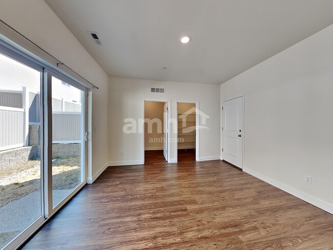 Foto del edificio - 10607 138th St Ct E