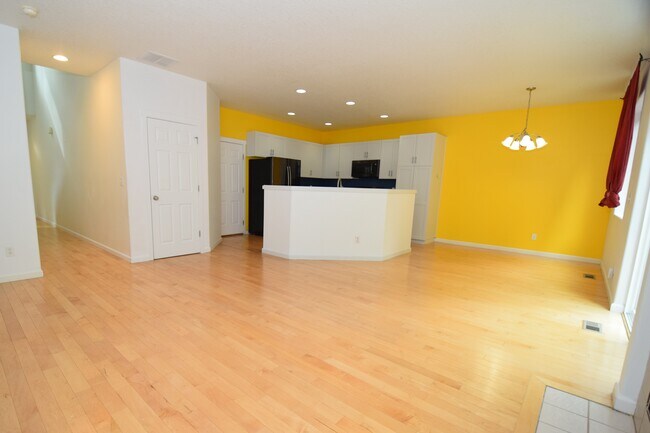 Foto del edificio - 432 NE 57th Ave