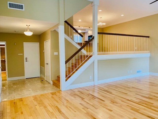 Building Photo - Incredible 3Bed/3Bath Townhome in the Del ...